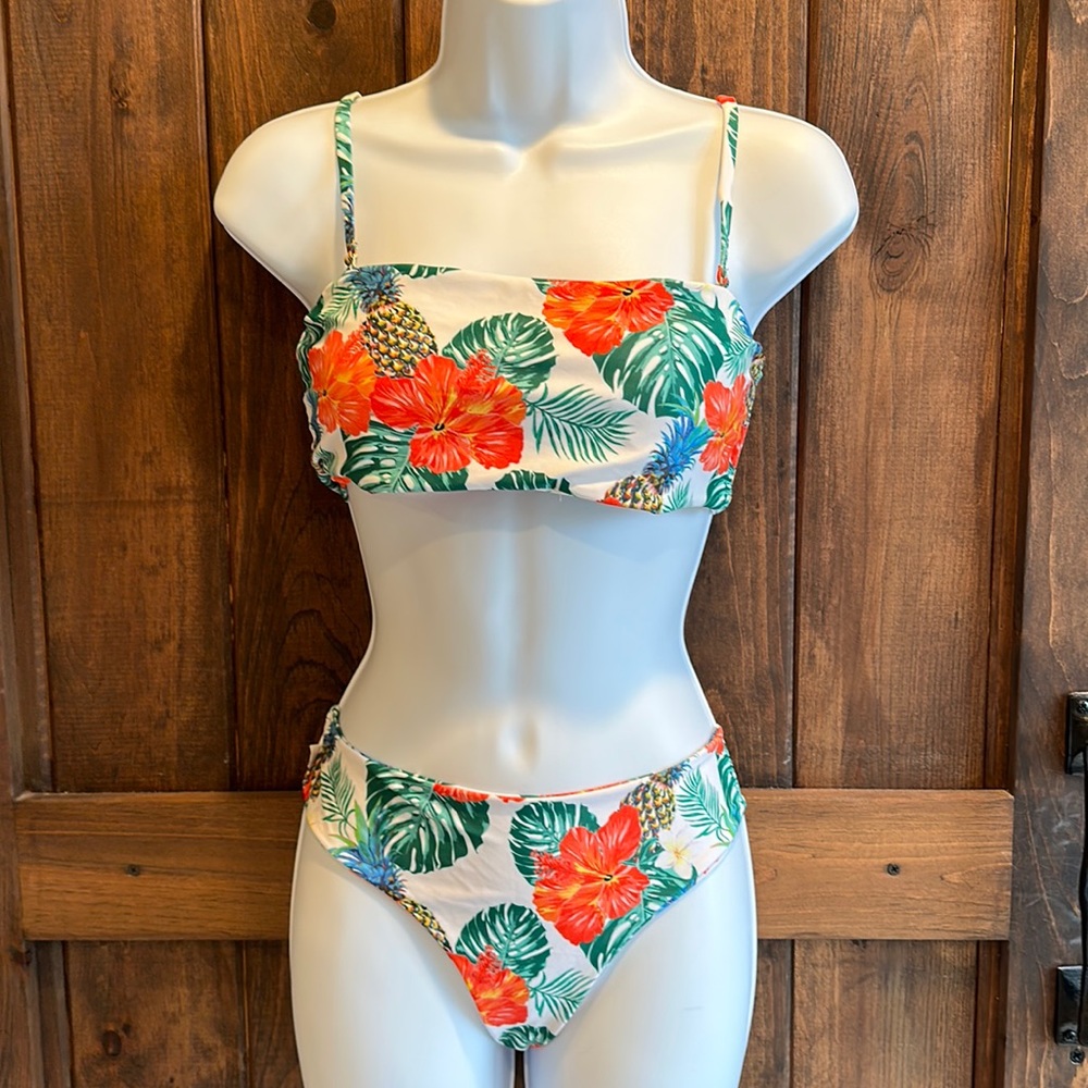 Tropical pattern women's bikini size Medium